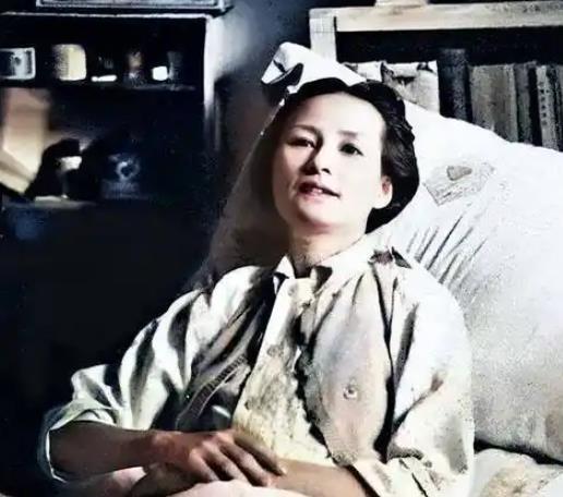 1953年的一次会议上，林徽因指着吴晗的鼻子：我林氏满门忠烈，你算个什么？这一声