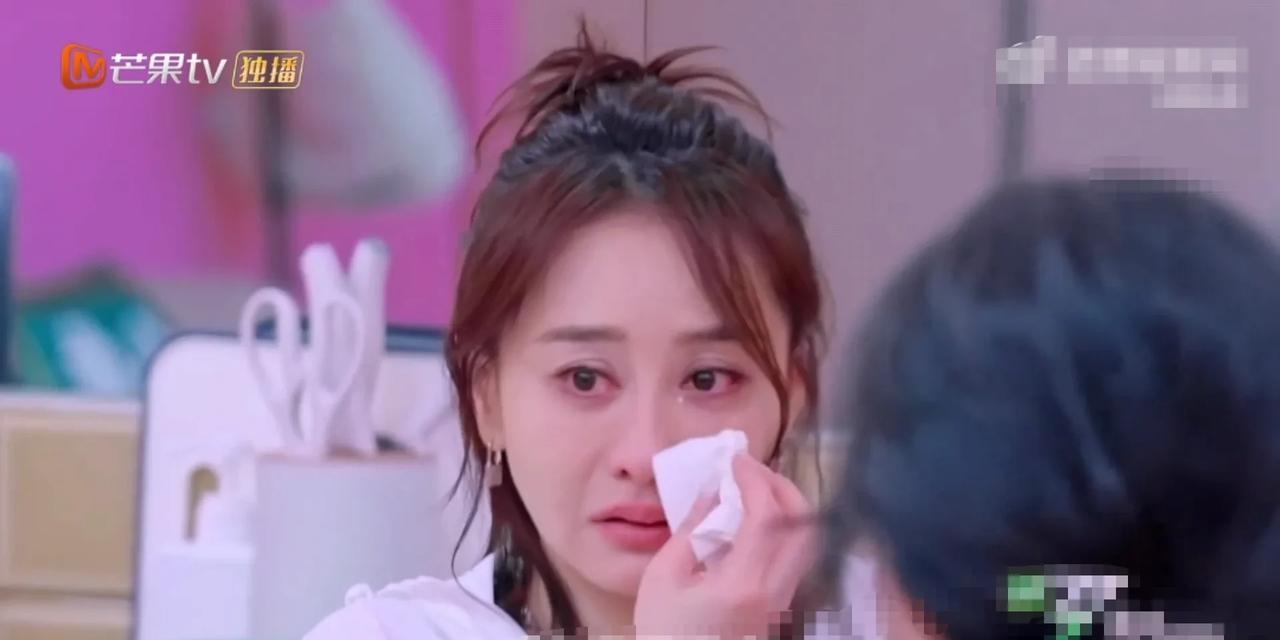 陈德容哭着说：“我真的不知道。”
是什么原因让一向好强的陈德容感动的稀里哗啦？