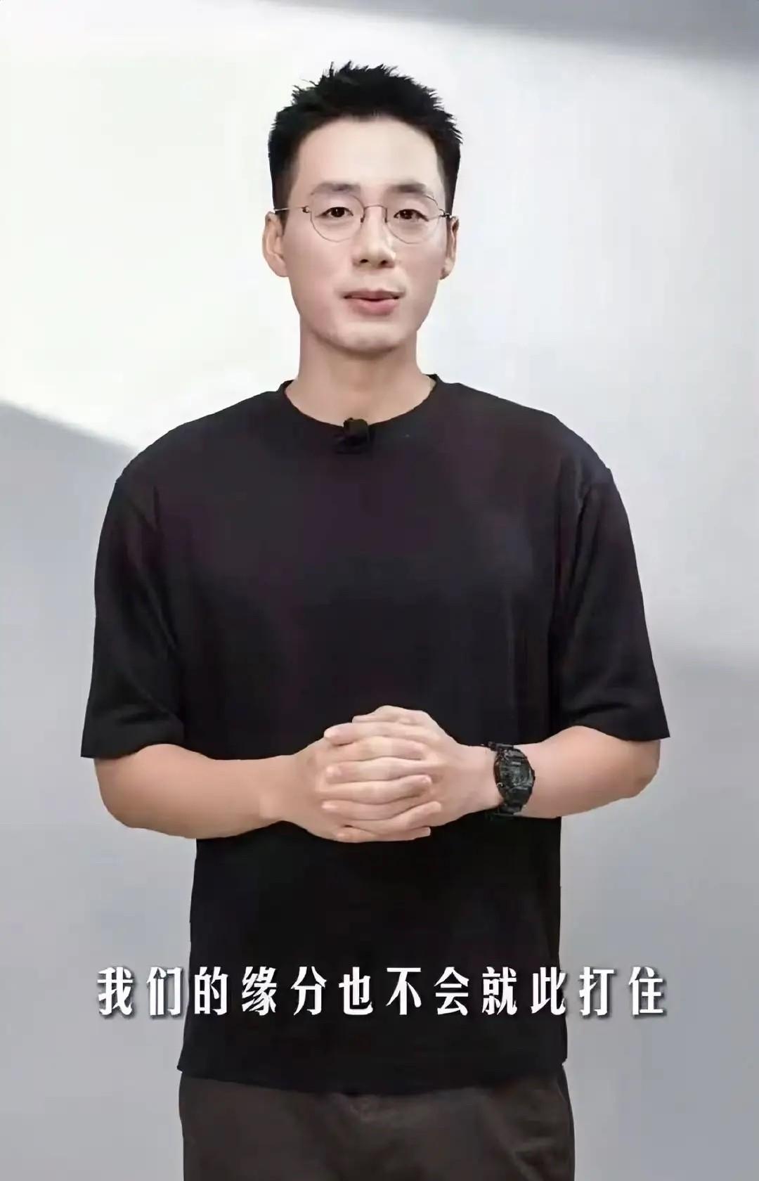 东方甄选主播顿顿离职之事引发众人议论，只因东方甄选早在2022年就先行注册了与顿
