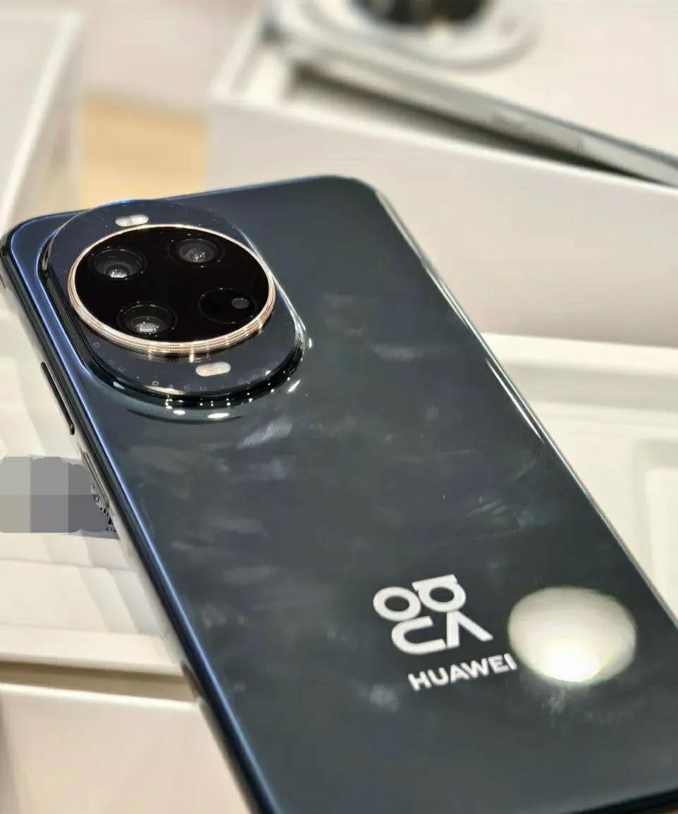 采用鸿蒙5.0的华为手机很畅销
采用鸿蒙5.0的华为Nova14系列手机发布后，