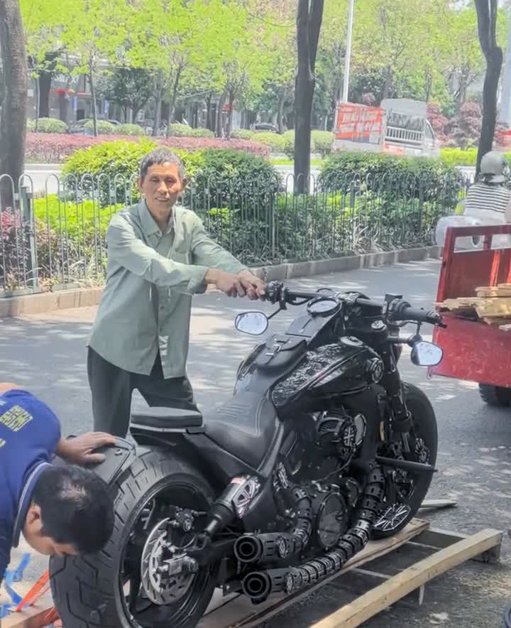 这个是粉丝让我给他找到二手，目前已经给他做完了，现在再给他打箱。