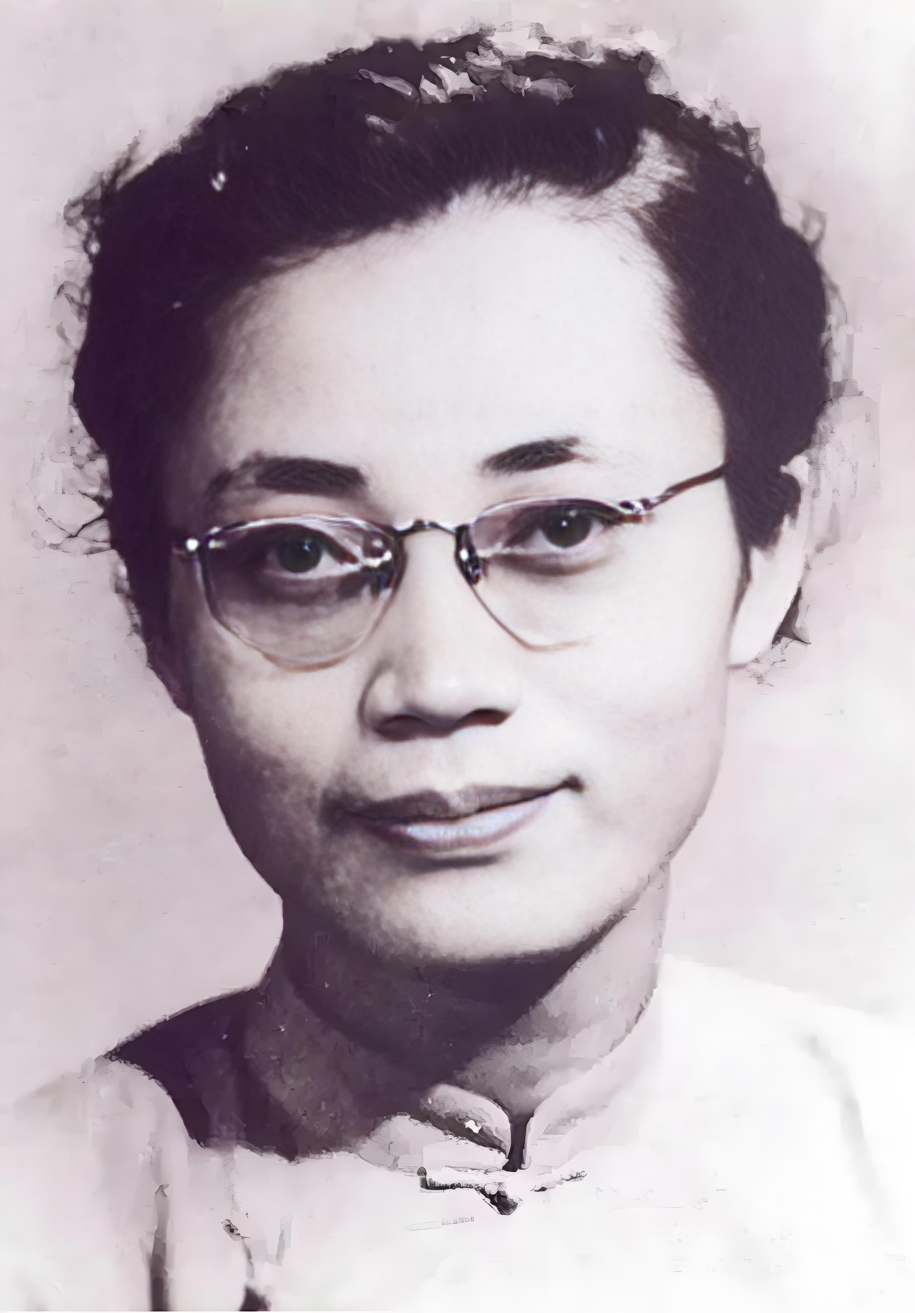 1950 年，台湾一名女地下党在宿舍被捕，临走前祈求，让她拿件衣服，敌人轻蔑的答