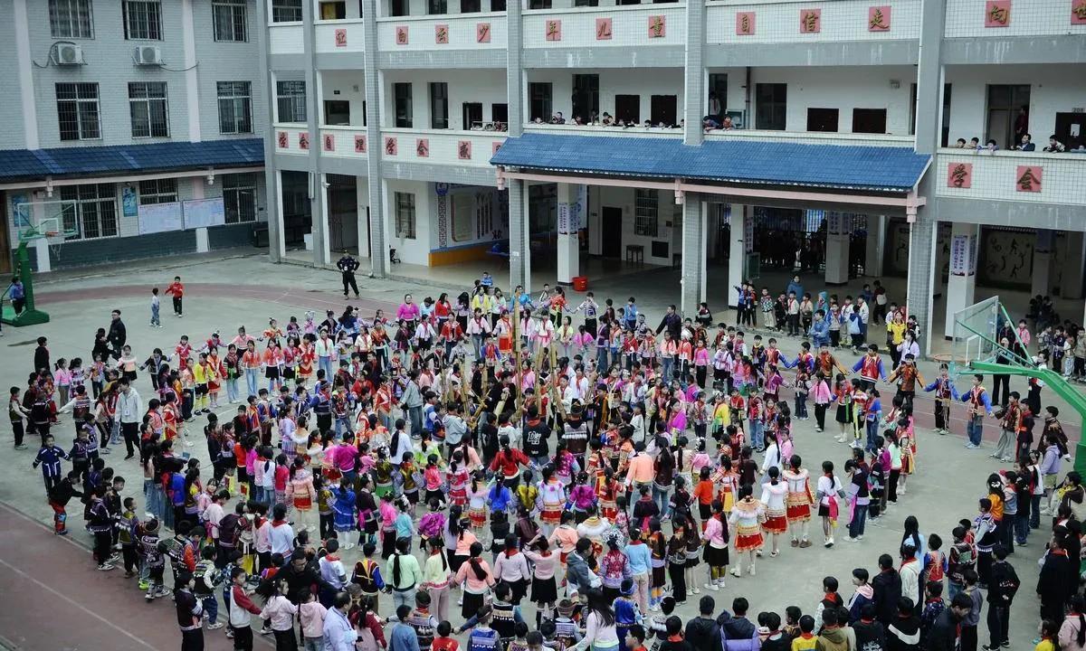 #你知道怎么择校吗# 一所学校，没有核心课程体系，没有专业化的教师团队，没有良好
