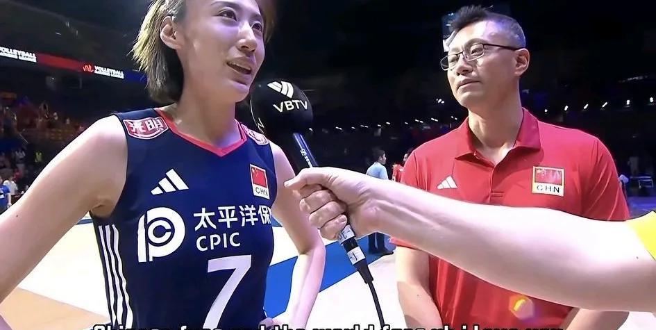 香港站打日本和意大利全靠王媛媛了！
王媛媛作为队内资历最深的核心球员，深得香港人