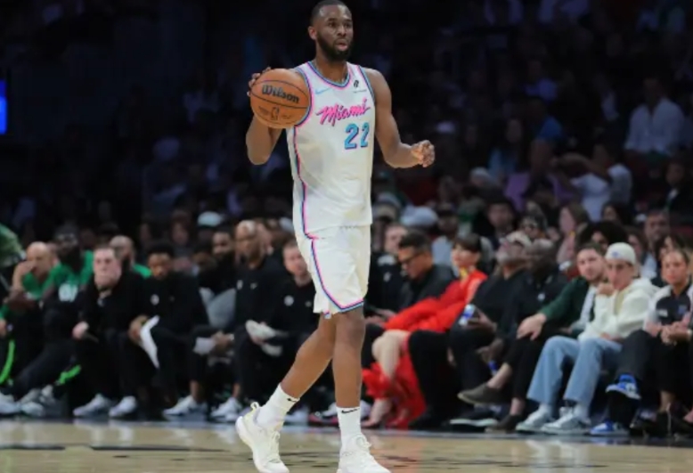 热火似乎玩明白了啊！
十连败的热火队，似乎开始逐渐地的有点玩明白了。之前的比赛，