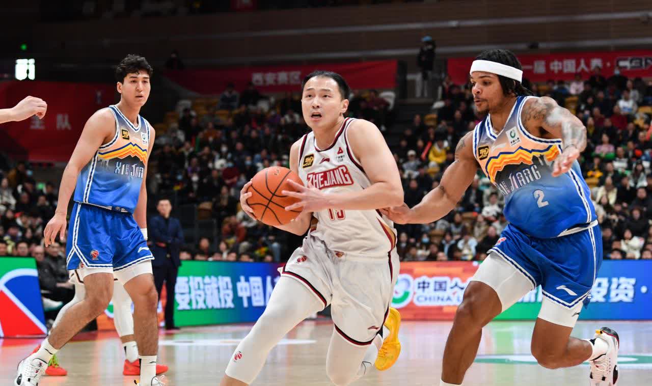 三年1800万压哨完成转会，自此，刘维伟也真正迎来了新的王牌！这名天价完成压哨转
