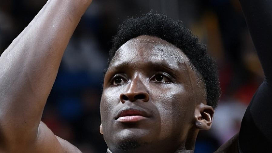 广州开启NBA季前赛郭艾伦遗憾缺席 奥拉迪波为何难来CBA？