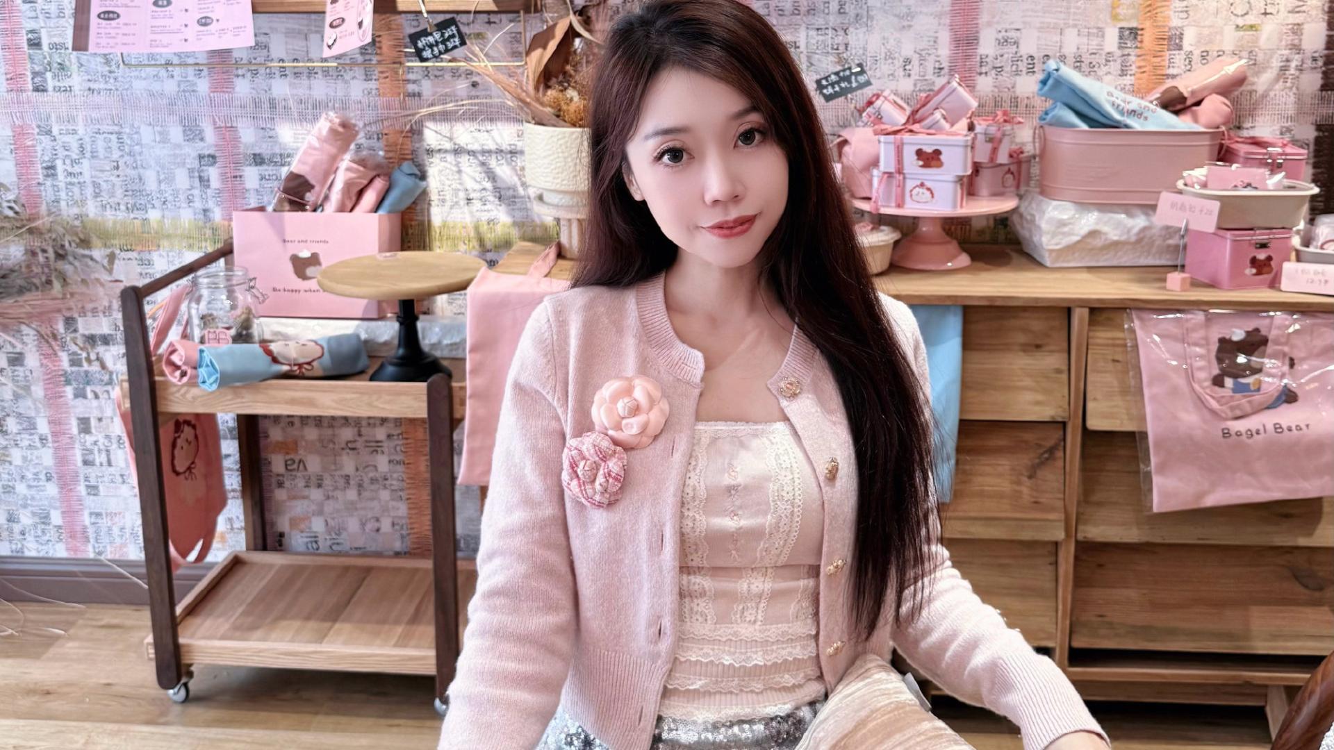 路人甲：微胖女生，最美了