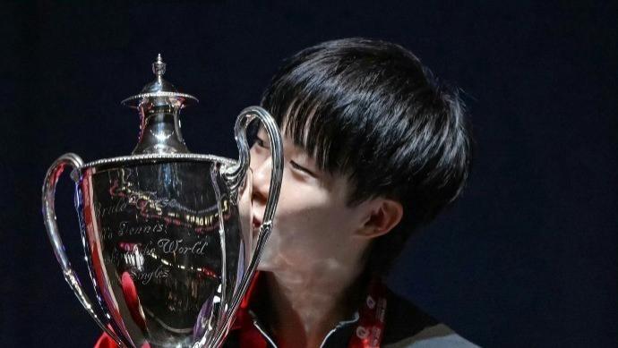 世乒赛胶皮被撕，王楚钦后台开炮：太过分了！只要是大赛每次都这么搞我