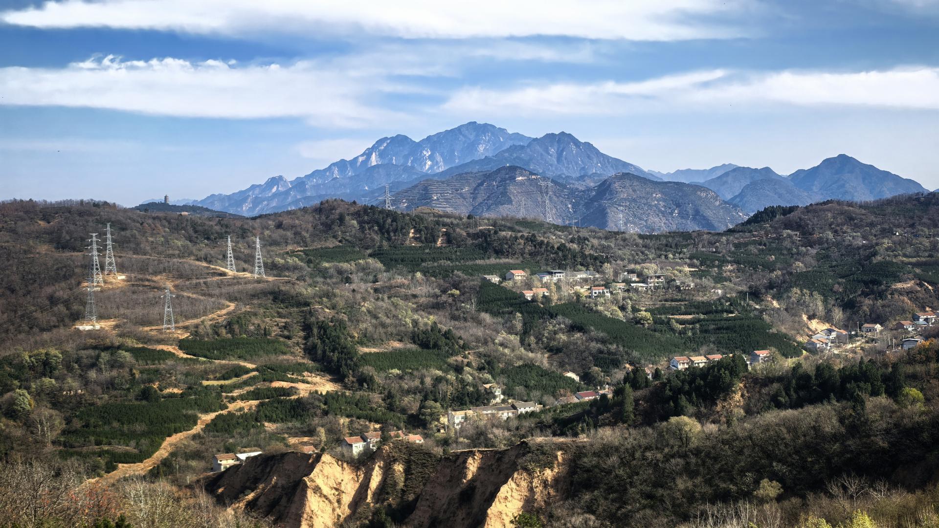 家家山景房！驱车直达白鹿原头这个村子，真是个晒暖暖的好地方