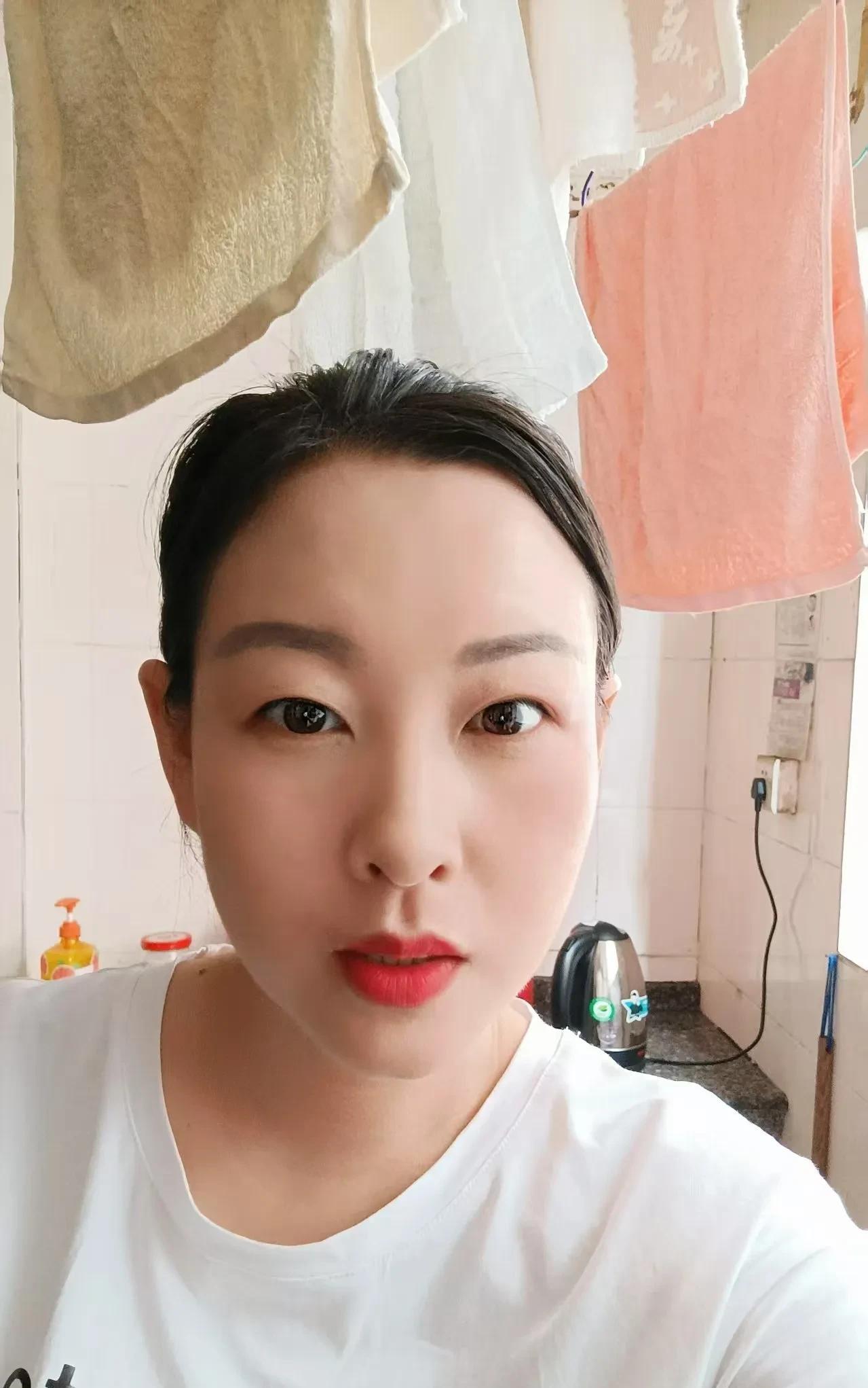 昨晚出去一下又不见了300
这是第二次去万达了
由于出去的晚
到了已8点半 再吃
