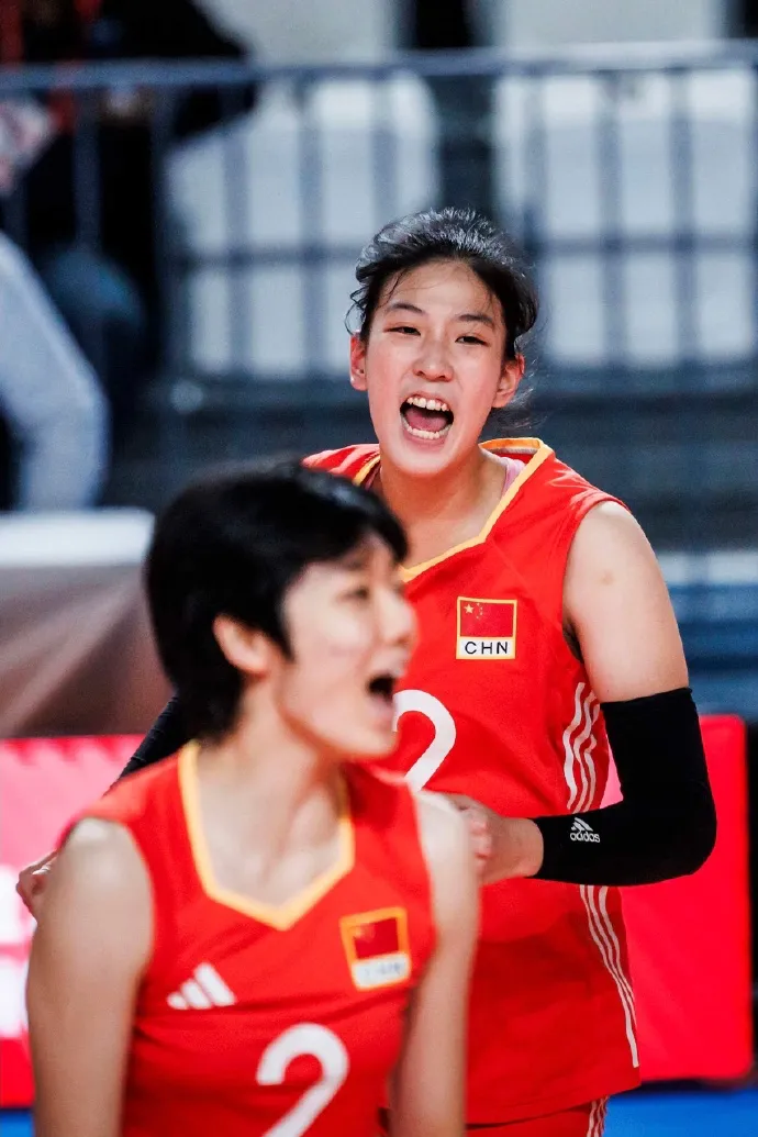 江苏女排小花郭中楠改打接应宣告失败？
U18年龄段漳州集训举行了比赛。江苏女排主