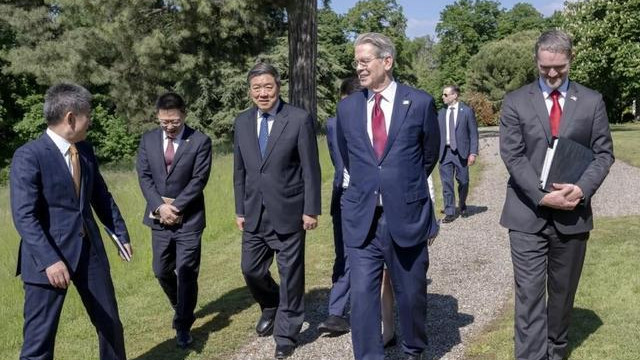 不到48小时，特朗普口风变了，对华无理关税并未取消，外交部回应