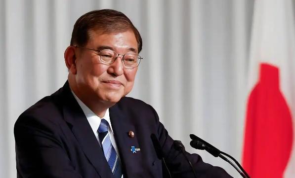 日本为什么不怕中国，还屡屡挑衅中国，是不是我们太善良了？说白了，日本就是仗着“抱