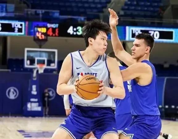 杨瀚森到底会是第几顺位？美国媒体ESPN更新最新一期预测，杨瀚森将在第35位被选