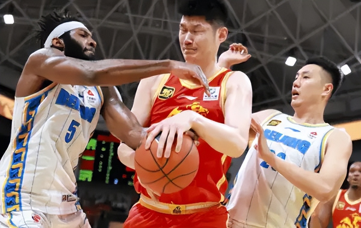 CBA总决赛继续开打，北京vs广厦g5，这场比赛打的非常激烈，双方战至最后才分出