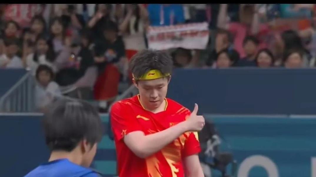 孙颖莎、王楚钦巴黎奥运混双夺冠一周年，和央妈一起重温巴黎奥运会混双决赛。
回看巴