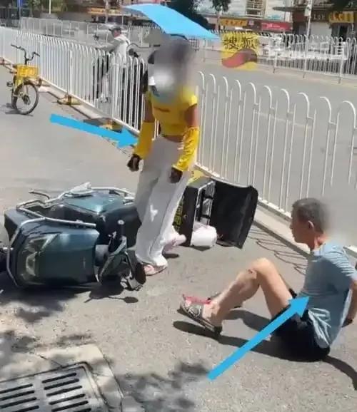 实话实说，外卖快递已经离不开城市人的生活了，但是应该对这些骑手严格培训，最近看到