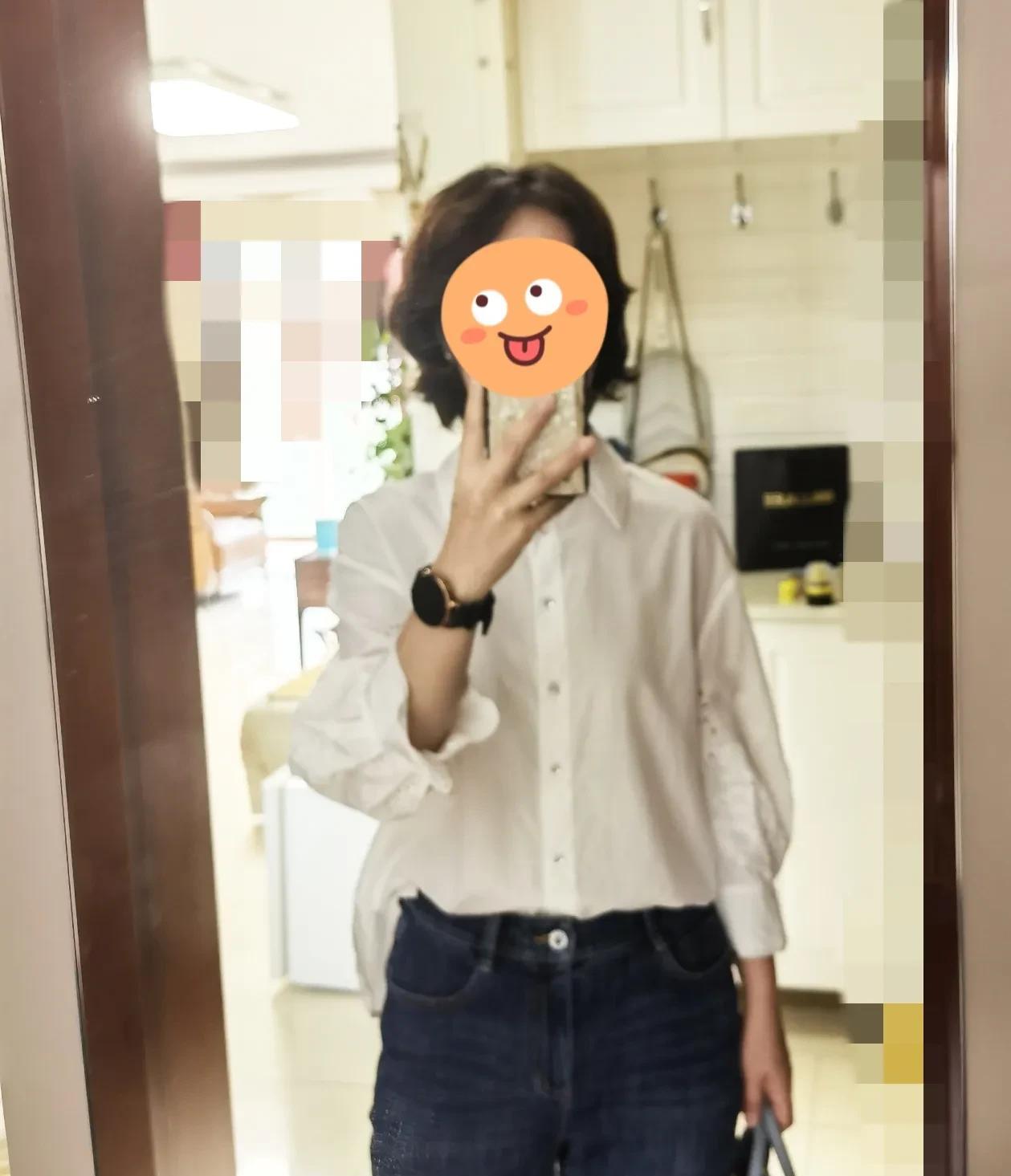 新衬衣，上身儿了，清爽！新发型，乱乱的，是我想要的！早安[玫瑰]