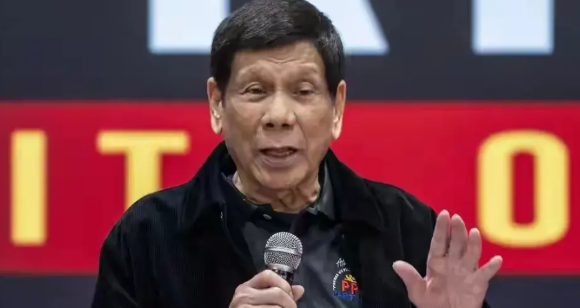 杜特尔特终于等来了好消息，可能要回国了。
据报道，菲律宾已经对协助国际刑事法庭逮