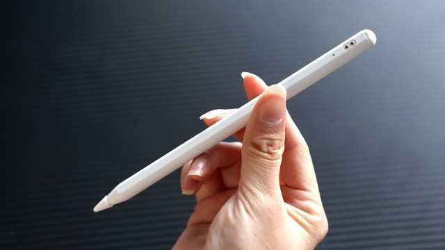 流畅、压感、续航全在线，西圣Pencil平板电脑触控笔百元价位千元体验
