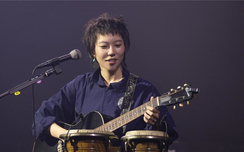 3月14日白色情人节，窦靖童在台北LegacyTERA举办了她的首次专场演唱会，