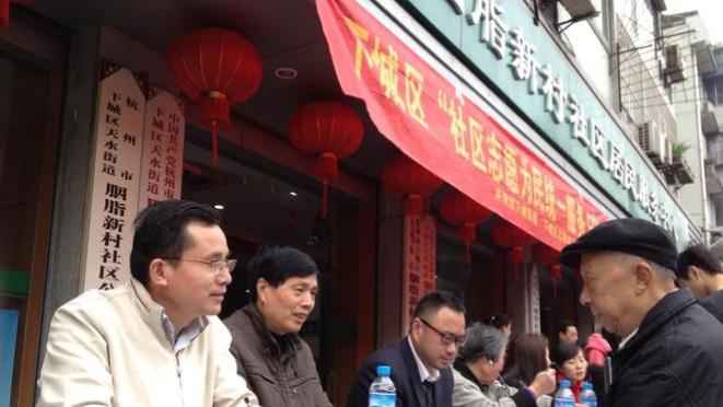 一位老兵的平凡坚守：从渔家少年到城市守护者