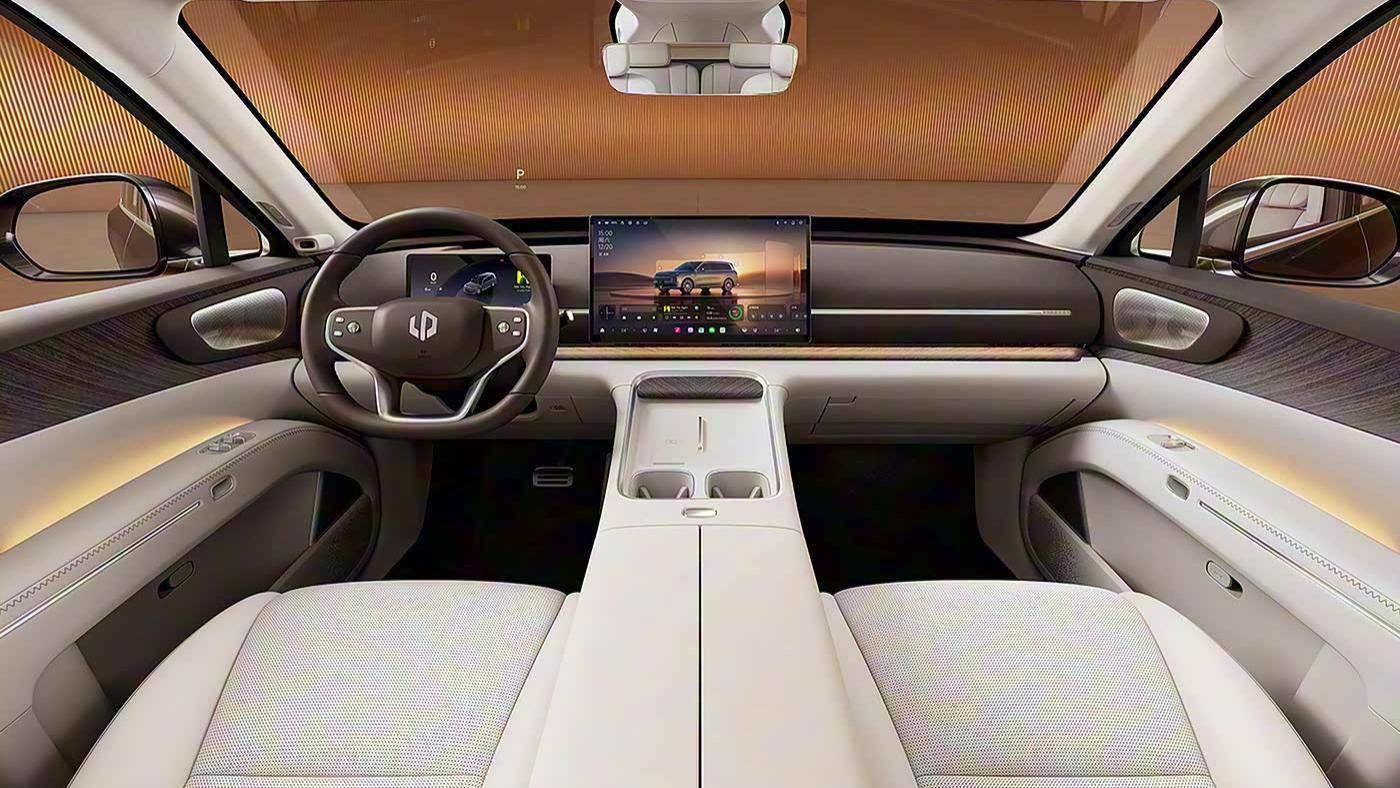 配“零重力”座椅/冷暖冰箱/预计售价30万元级 零跑D19内饰官图发布