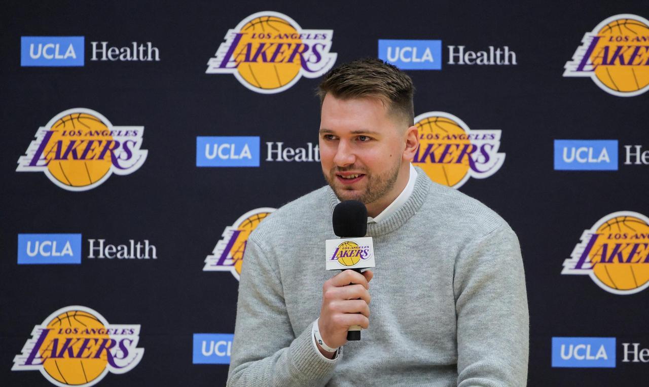 东契奇有望创历史啊
记者Lakers Daily近日谈到了东契奇，他说：“东契奇