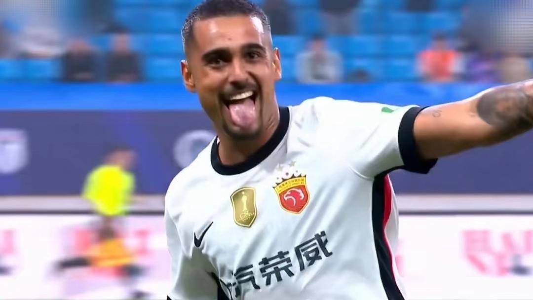 上海海港4-3海牛莱昂纳多双响，本场比赛不得不承认的三个事实！