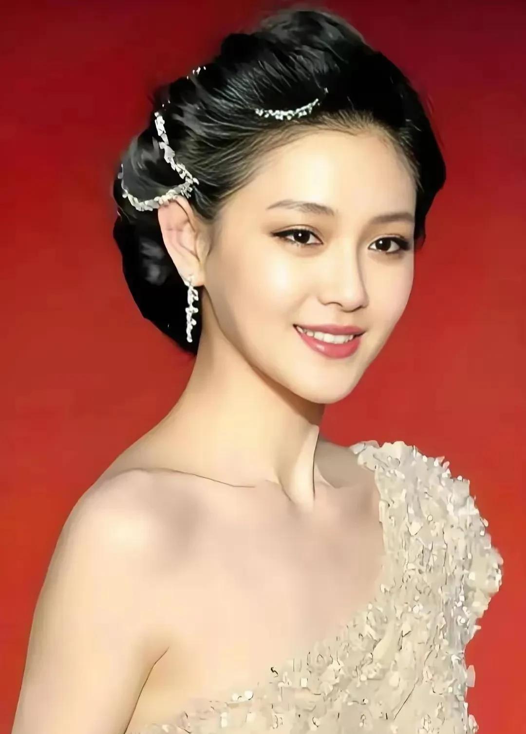 随着马筱梅事件的一再发酵
越来越相信大S的不口出恶言
说这话并不是给她洗白
毕竟