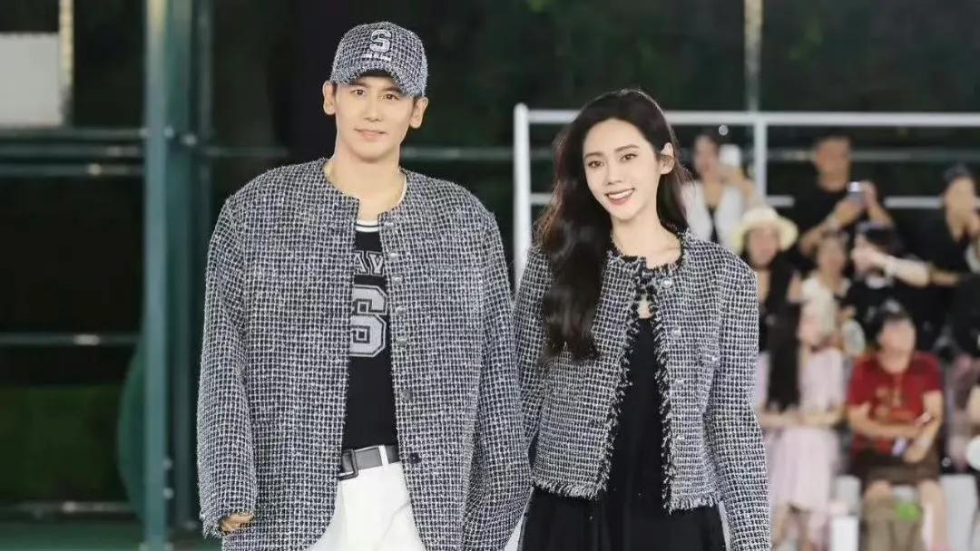 8位星二代北京走秀，梁静16岁女儿身高超妈妈，章子怡侄女太酷了