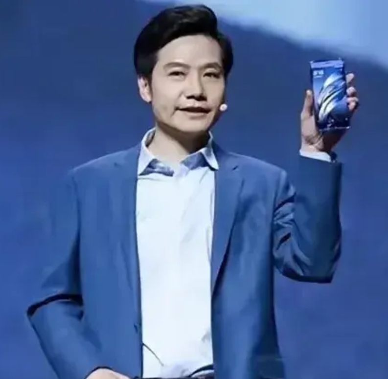 把雷军当成人是不对的，那是对雷总的侮辱。

作为人，是达不到他的这种高度和境界的