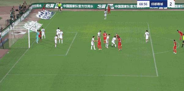 阿奇姆彭头球攻门得分，河南3:2逆转暂时领先成都蓉城，此时申花1:2落后深圳新鹏