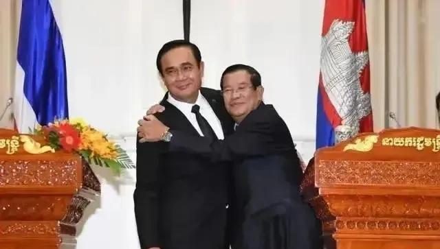 佩通坦和泰国前总理巴育比确实稚嫩了太多，打电话一口一个叔叔的叫着洪森，为了拉近距