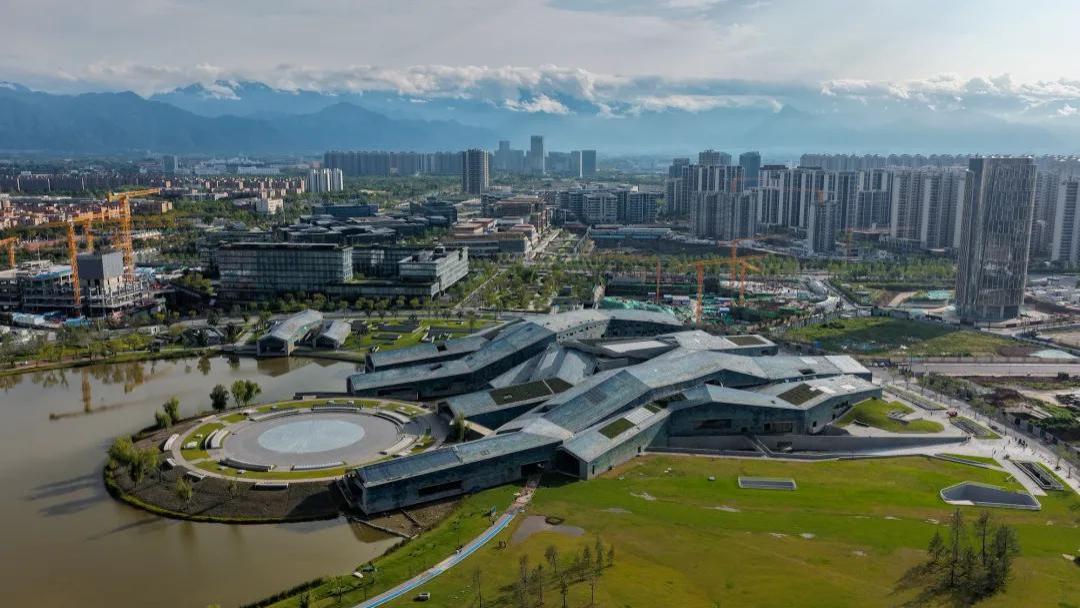 王澍设计，西安“鳄鱼群”正式上岸！