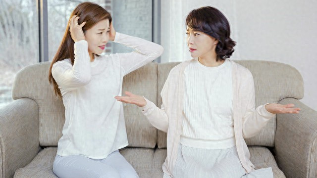 婆婆每月补 5000 让我全职带娃？32 岁妈妈的回应，戳中无数职场女性