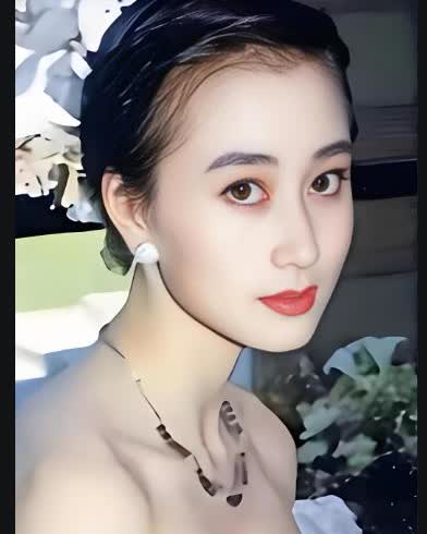 “功夫皇帝”美娇妻——利智，细腰丰臀，拥有魔鬼身材的绝代佳人

众所周知，利