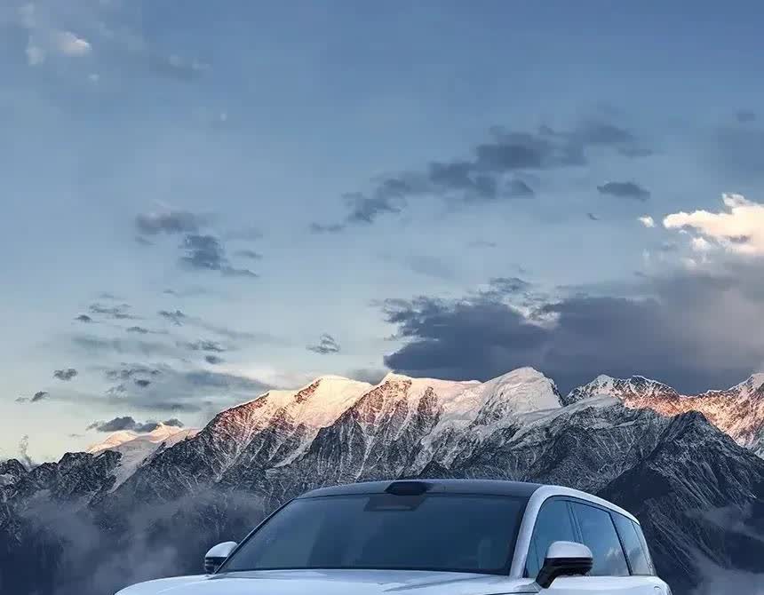 比亚迪汽车---2025年目标销量550万辆
吉利汽车-----2025年目标