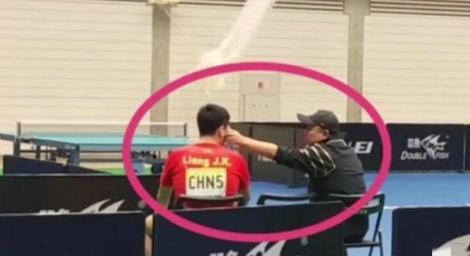 又全面了一点，又是没见过的一幕
刘国梁真的很牛，一个猴一个拴法
他总能找到最合适