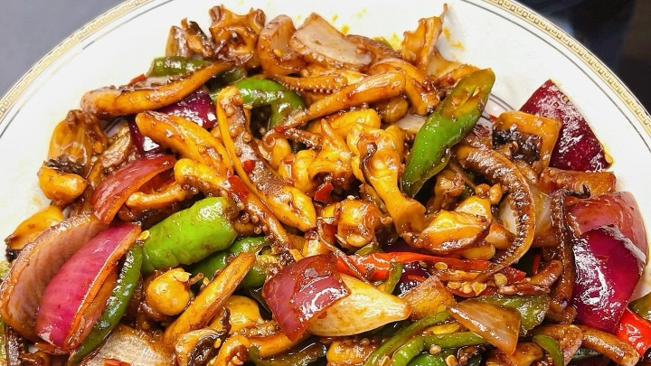 香辣鱿鱼须：舌尖上的火辣诱惑