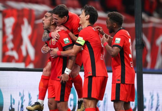 沪媒：海港间歇期未安排热身赛，中超重启后状态有待观察

7月18日，据报道，传海