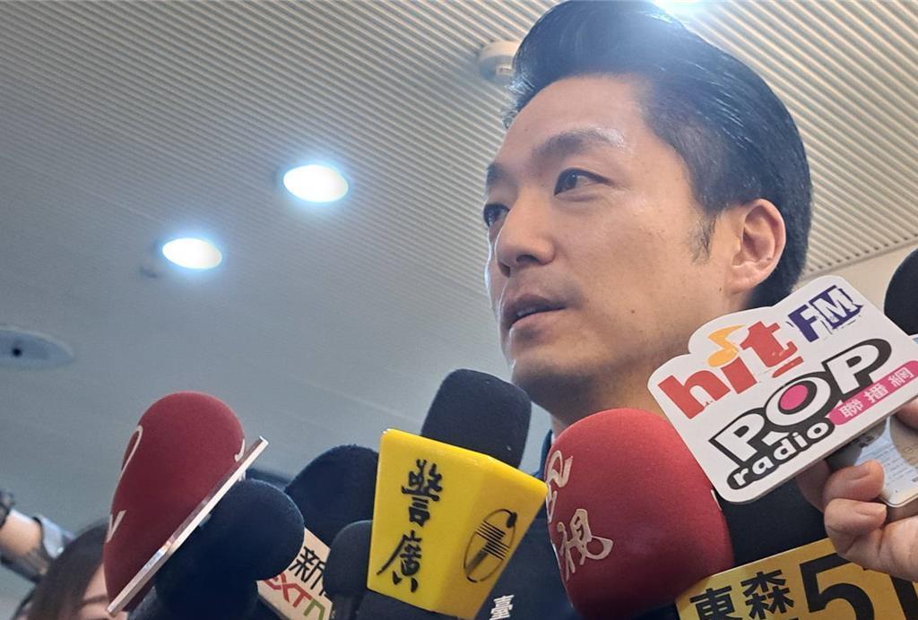 蓝营诸侯第一人！蒋万安坚定表态“我会去” 今晚现身北检声援
罢免台北市双吴立委民
