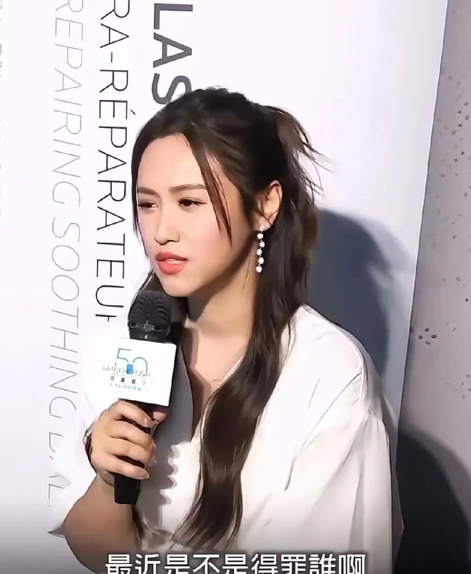 事实证明
吴姗儒就是另一个马筱梅
大家都听说了吗
吴姗儒代班的节目爆火
结果却是
