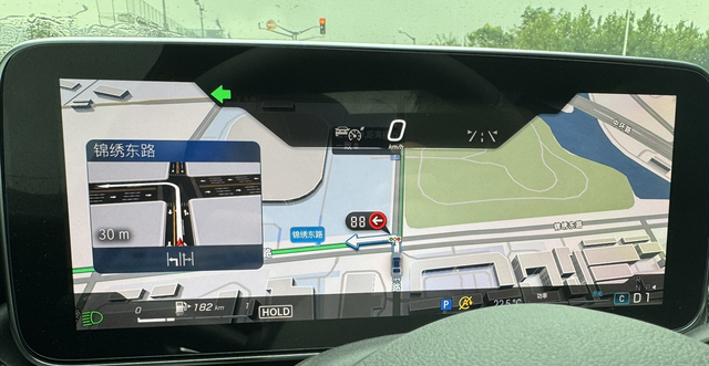 升级奔驰c260L导航红绿灯读秒
四小时去4儿子店升到E504.404还是值得的