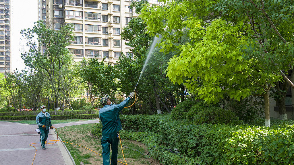 老旧小区居民“蹭”新小区健身器材合法吗？