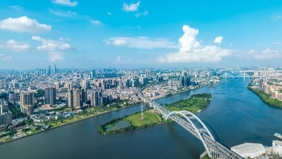 滨江豪宅大卖！有钱人不是在抄底，而是在抢绝版