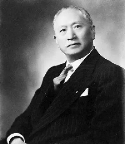 1908年，外交天才顾维钧被骗回国与张润娥完婚，而他却在母亲房中躲了两晚，没想到