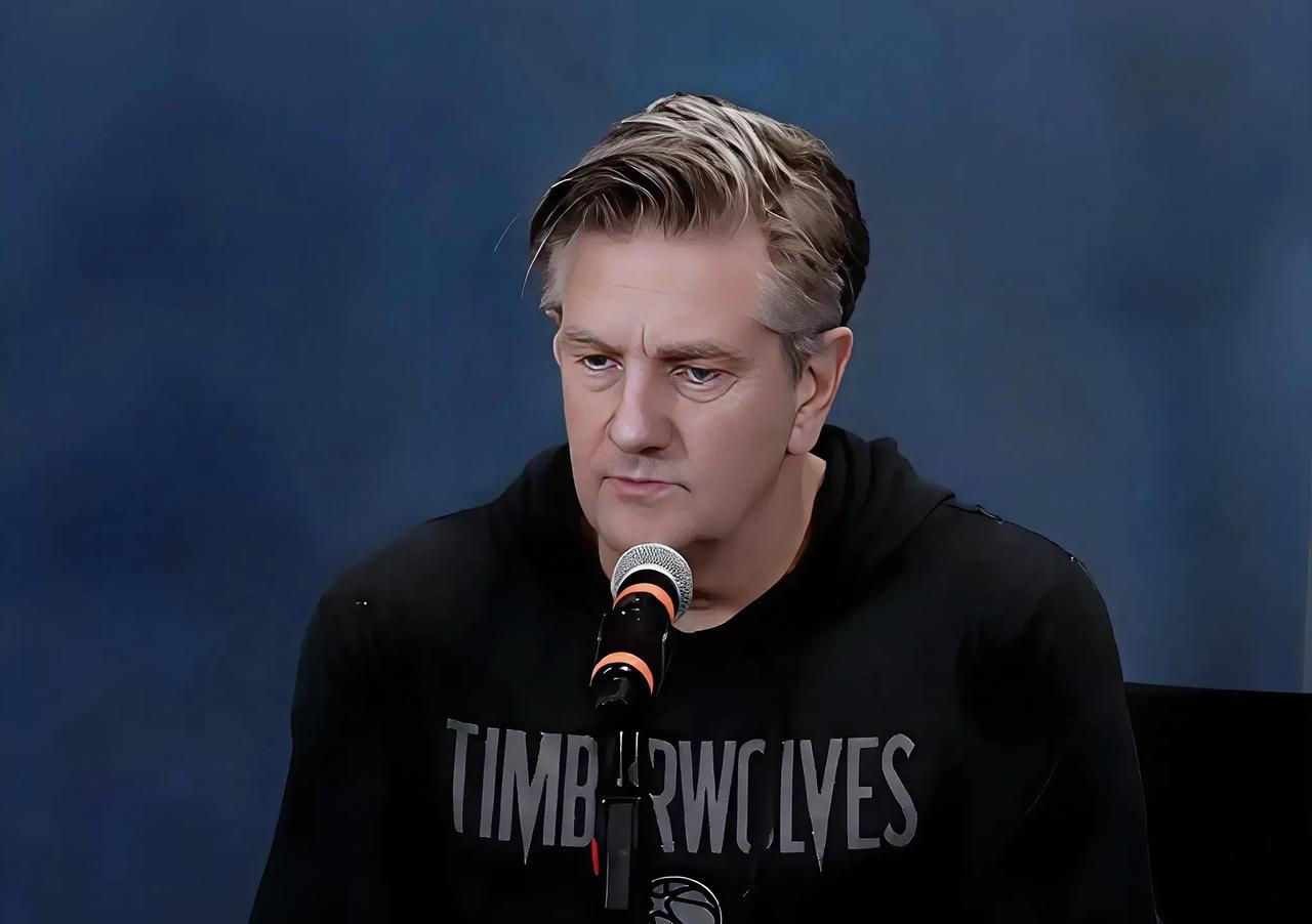芬奇:华子应该学会如何造犯规！
今日森林狼召开了赛季总结发布会，芬奇教练接受采访