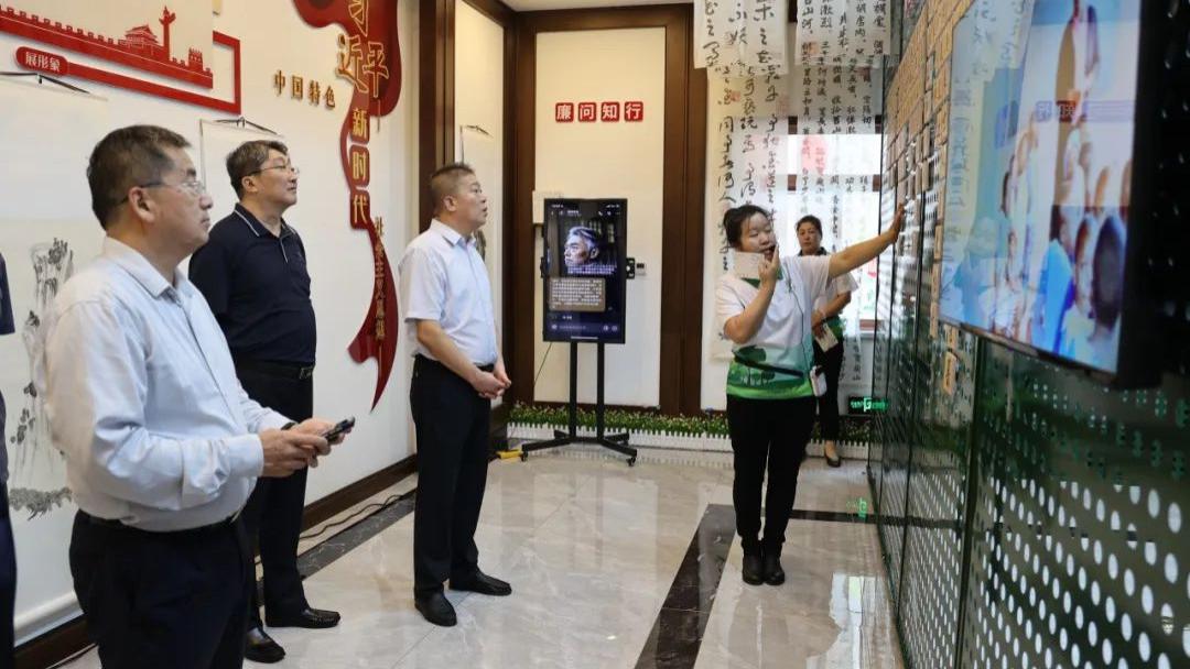 政协委员携数字艺术深耕一线，为乡村振兴注入廉洁基因